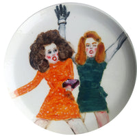 Full view of “Queens of Chaos 5,” a 24 cm porcelain plate with underglaze and porcelain painting by Katrin Valgemäe
